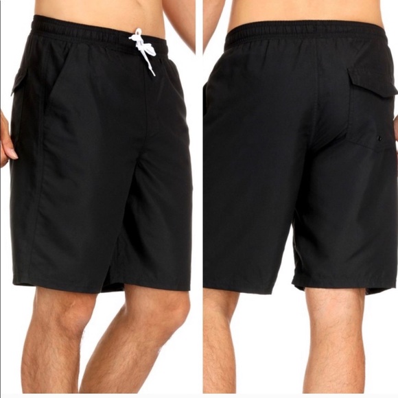 NWT! Clearance 🔥Mens retro style black swim trunks - Picture 2 of 3
